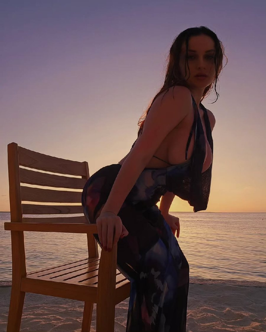 Sexy girl Miranda Faith nude in Johannesburg